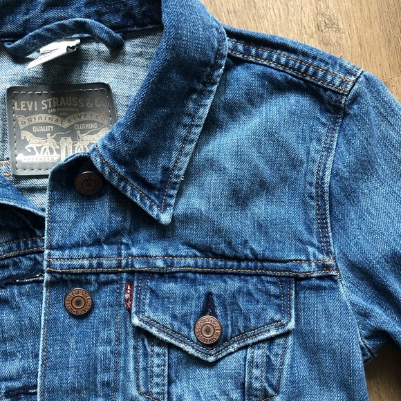 Levi Strauss Cropped Denim Jacket -Womens Xs - Picture 2 of 3